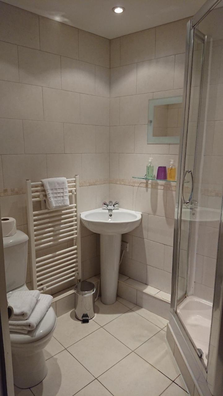 Victoria Cloisters Apartments Йорк Екстер'єр фото